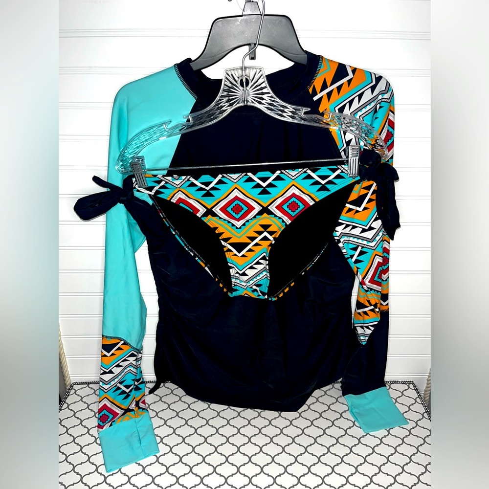 Woman’s Long Sleeve Rash Guard Tankini Top and Bikini Side Tie Bottoms! Size:XL